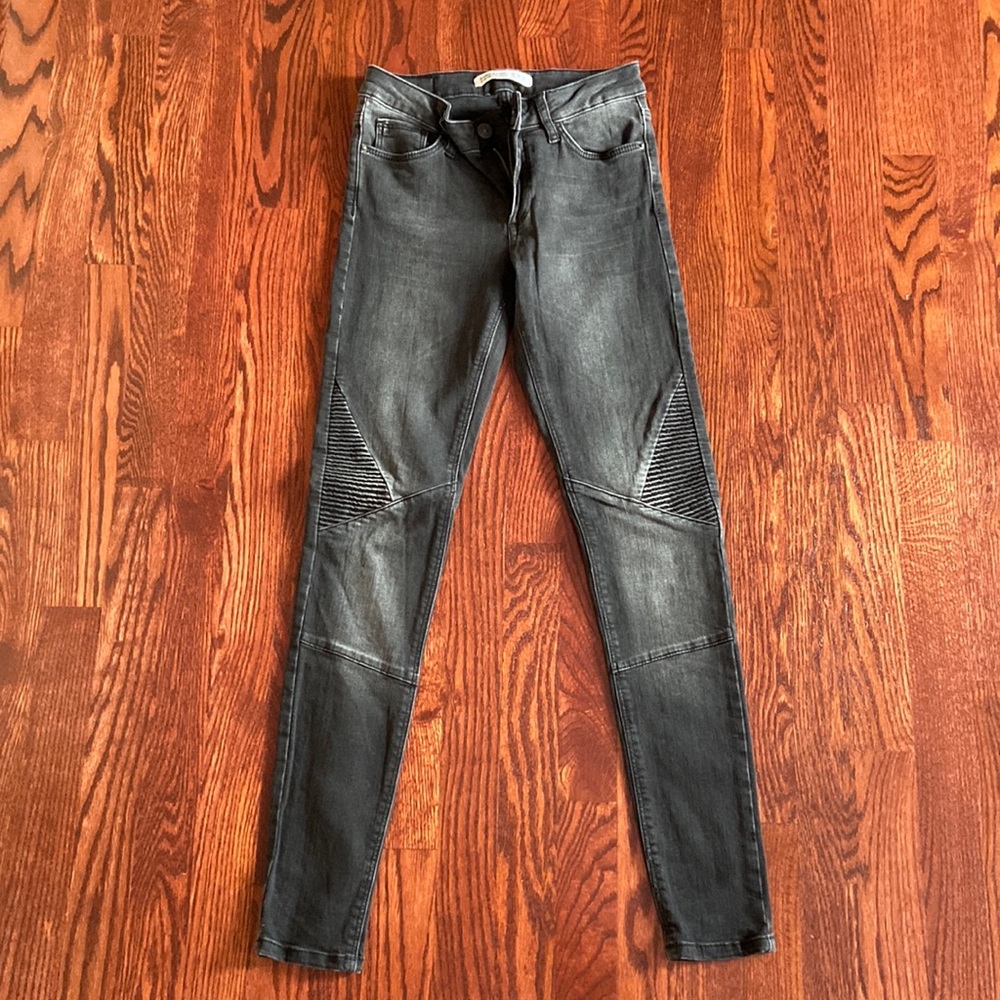 Zara mid rise skinny jeans